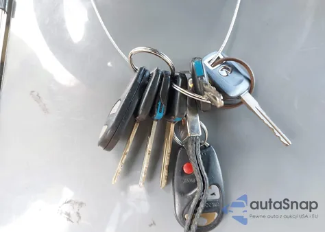 2000 Infiniti Qx4 из США, поврежденный, VIN JNRAR07Y8YW081943